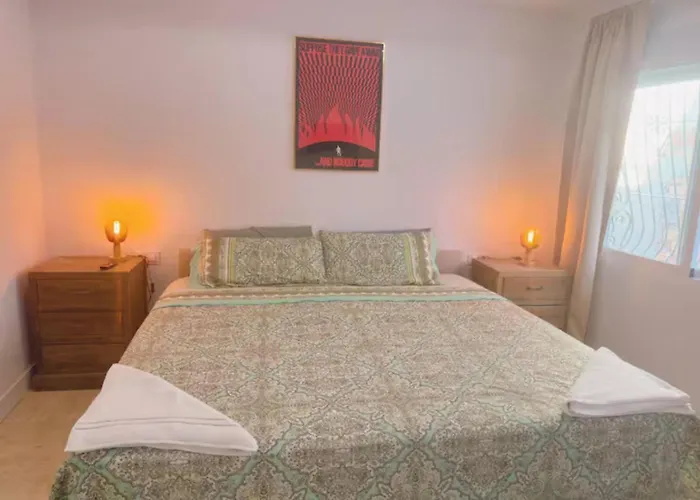 En 11 Bernardo Guest house